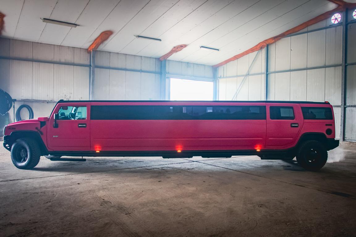 Hummer H2 in Pink, Seitenansicht